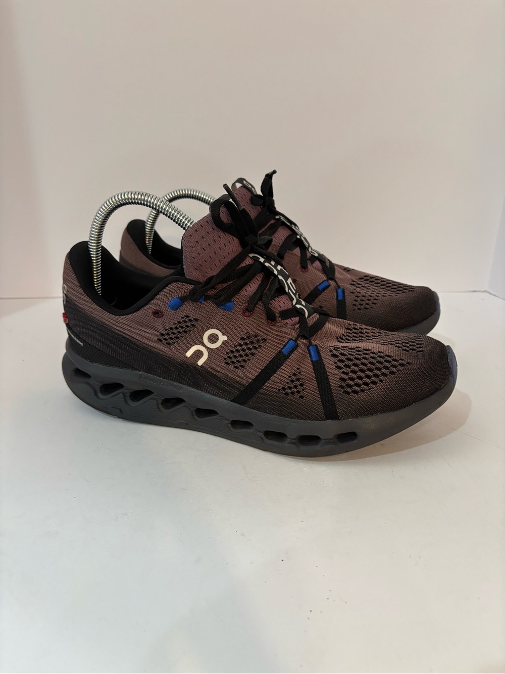 On Cloudeclipse Athletic Shoes in Dark Brown with Black Soles size 10.5